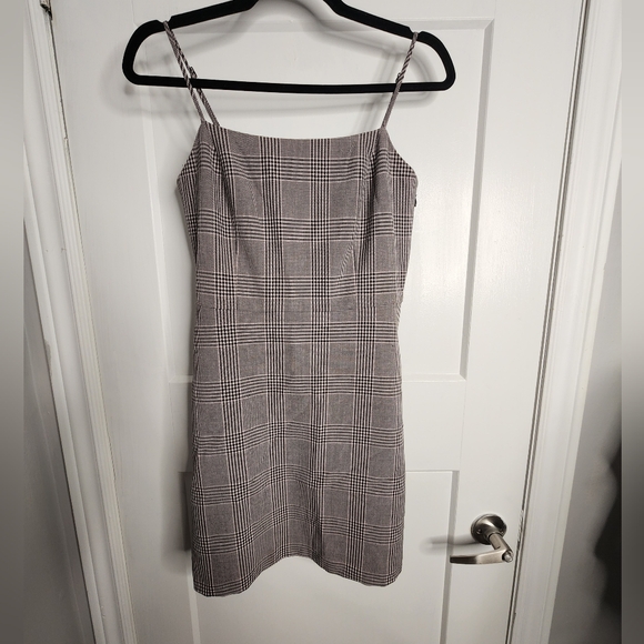 Wilfred Dresses & Skirts - Wilfred plaid dress